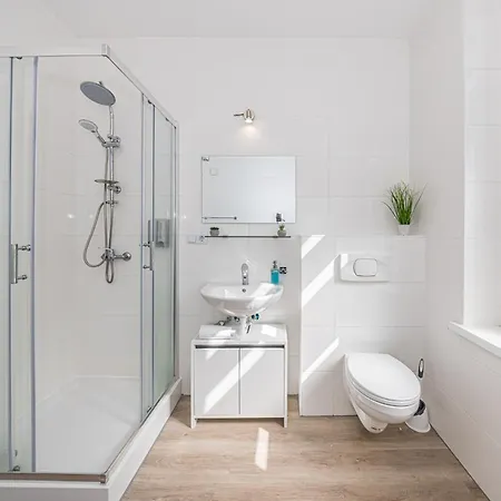 Apartment 202 3-schlafzimmer-apartment Hbf Halle